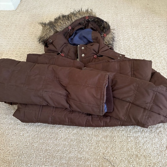 Abercrombie & Fitch Brown Hooded Puffer Jacket with Faux Fur Trim - Picture 7 of 11